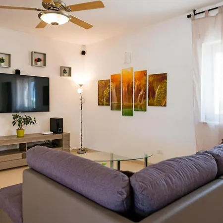 Villa Villa Petrabianca