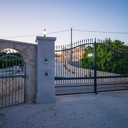 Villa Villa Petrabianca